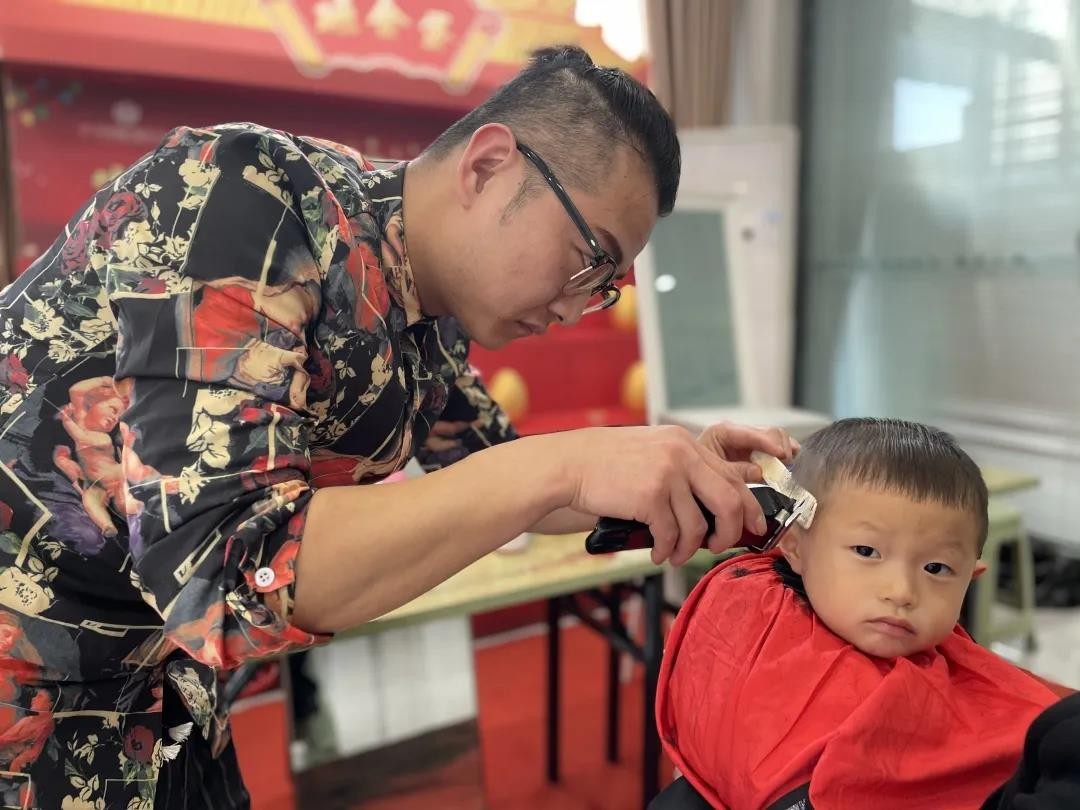 二月二丨剪龍頭、中彩頭，孝義農(nóng)產(chǎn)品大市場邀您免費(fèi)剪頭啦！