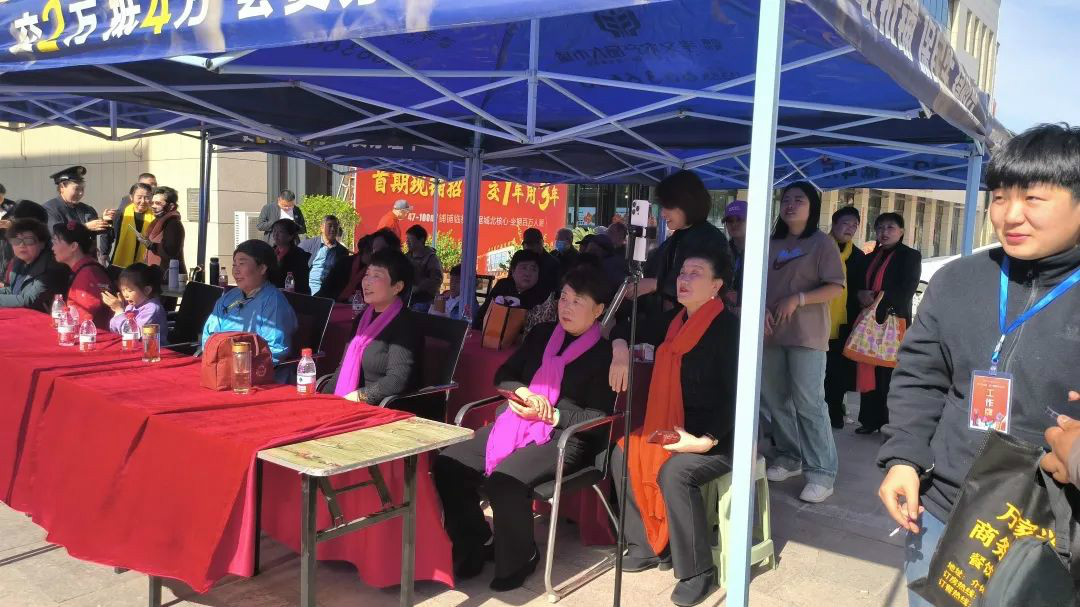 【孝義農(nóng)商城】暨【孝義老體協(xié)戲曲協(xié)會(huì)】非遺文化演出活動(dòng)圓滿成功！